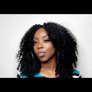 Meet your Posher, Desiree